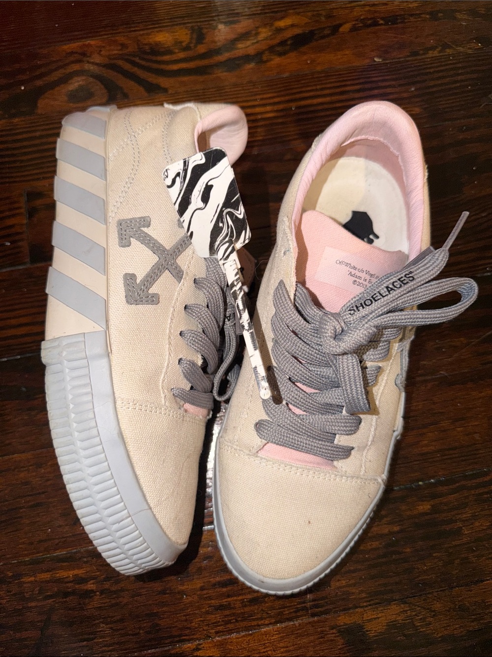 Off-White Beige Canvas Low-Top Sneakers with Pink Interior and Gray Laces